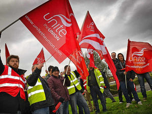 Supporting image for story: MoD Donnington workers accept improved pay offer after strike action