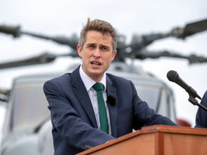 Supporting image for story: Gavin Williamson: Brexit negotiations are fruitless