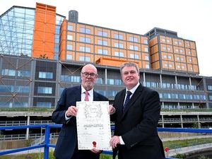 Supporting image for story: NHS trust and college sign landmark agreement