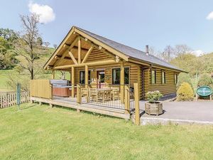 Supporting image for story: Lodges named best in Britain