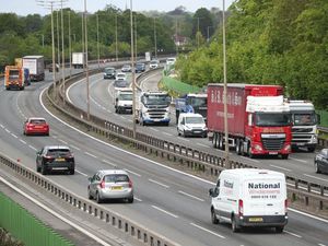 Supporting image for story: Motorists shun driving to see family despite new lockdown rules in England