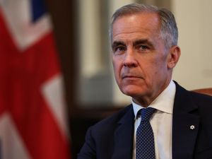 Supporting image for story: Canadian PM calls for Andrew to be removed from line of succession