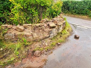 Supporting image for story: Residents still tormented by A41 roadwork closure chaos to meet tonight for talks