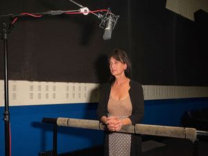 Supporting image for story: ‘AI-cloning’ of Lara Croft’s voice angers Tomb Raider fans and actors in France