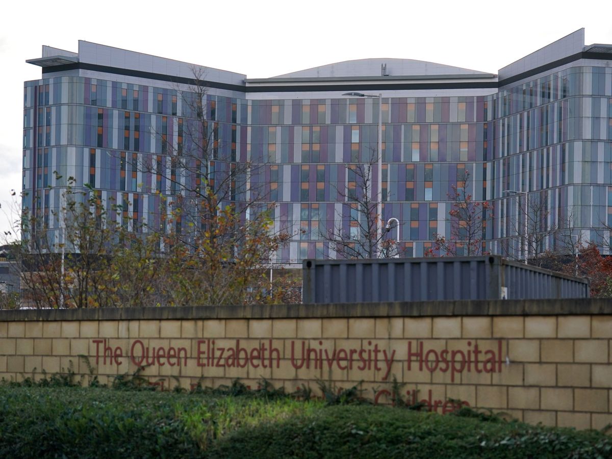 Armed police called after man enters hospital with crossbow
