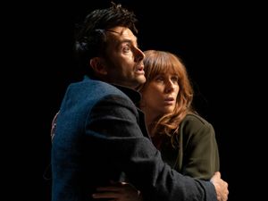 Supporting image for story: Catherine Tate follows David Tennant into the Tardis on new Doctor Who