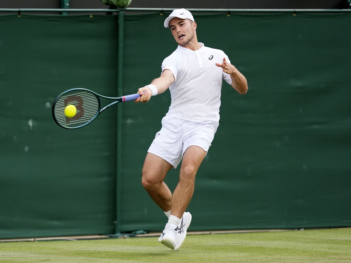 Arthur Fery makes winning Davis Cup debut as Great Britain take charge in Poland