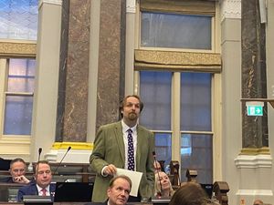 Supporting image for story: 'Madness': Birmingham Council to push ahead with fortnightly bin collection plan 'regardless of strike situation'