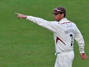 Supporting image for story: Trescothick backs Jonathan Trott's Ashes withdrawal