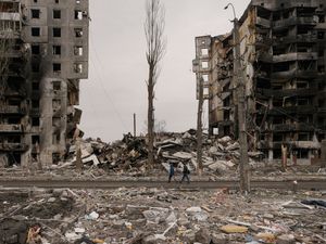 Supporting image for story: West prepares fresh sanctions on Russia in response to atrocities in Ukraine