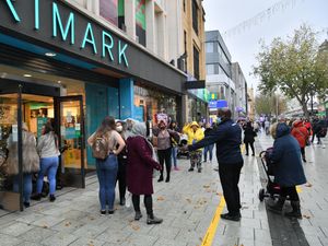 Supporting image for story: Drakeford: ‘Positive signs’ in Wales following end of firebreak