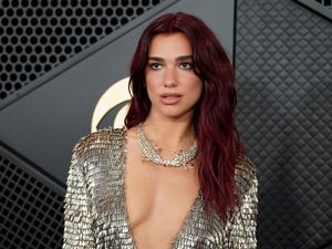 Supporting image for story: Dua Lipa says female music stars ‘just want an equal space in the industry’