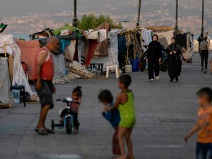 Supporting image for story: UN: More than 400,000 children in Lebanon displaced by war in past three weeks