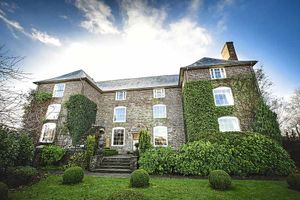 Supporting image for story: Dewsall Court, Hereford - travel review