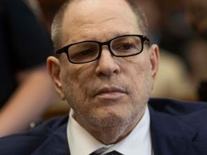 Supporting image for story: Weinstein case judge declares mistrial on remaining rape charge amid jury issues