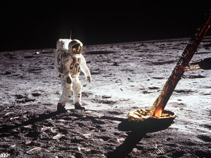 Supporting image for story: Newport police team going out of this world with art competition for children