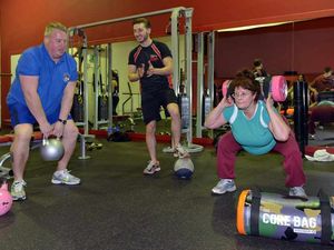 Supporting image for story: Pounds begin to drop off in Biggest Loser challenge