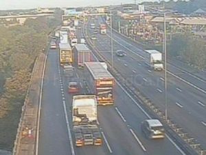 Supporting image for story: Crash on the M6 causes long delays