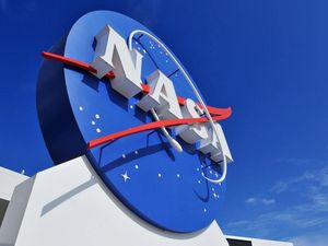 Supporting image for story: Portable antennae could transform Nasa’s space communications