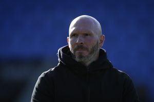 Supporting image for story: Dave Edwards: Another chance missed for struggling Shrewsbury Town