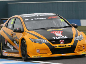 Supporting image for story: Matt Neal gets to grips with his Honda engine