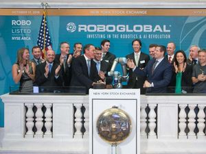 Supporting image for story: Robot rings the closing bell at New York Stock Exchange