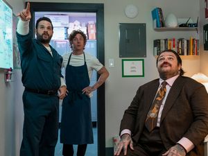 Supporting image for story: Jeremy Allen White strives for perfection in The Bear season three trailer