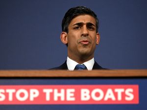 Supporting image for story: Sunak ‘up for the fight’ against legal challenges to his small boats plan