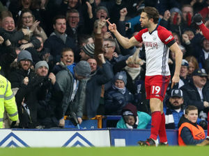 Supporting image for story: Alan Pardew encouraged by Salomon Rondon and Jay Rodriguez's confidence in difficult circumstances