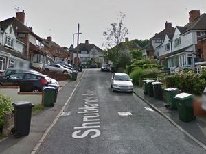 Supporting image for story: Man arrested after police find grenade at Oldbury home