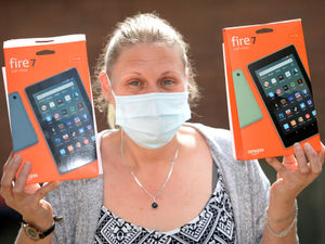 Supporting image for story: Telford care home receives dose of #KindleKindness