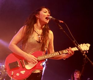 KT Tunstall. Pictures by: Andy Shaw