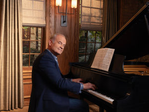 Supporting image for story: Big Cheers for the return of our favourite TV psychiatrist