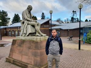 Supporting image for story: Palestinian hoping to help family reach UK calls for Ukraine-style visa scheme