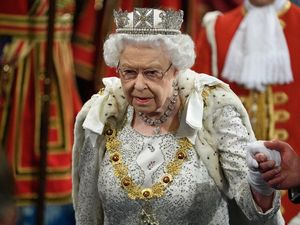 Supporting image for story: MPs approve Queen’s Speech despite Johnson’s election push