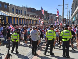 Supporting image for story: Asylum seeker protesters and counter-protesters meet in Dudley town centre