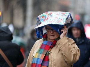 Supporting image for story: Fed up with 'cold' snap? Met Office reveals when Shropshire will get warmer