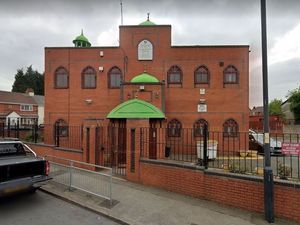 Supporting image for story: Mosque transformation plan rejected amid parking and land concerns
