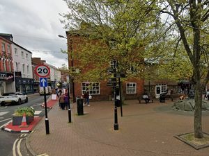Supporting image for story: MP backs Oswestry Town Council's bid to extend 20mph speed zones