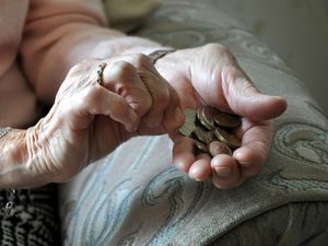 Supporting image for story: 80% of people ‘worried about older friends and relatives being scammed online’