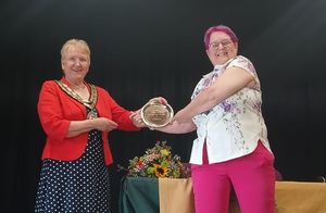 PRFWI Chairman Ann Lloyd of Stowe and Stanage WI was the winner of new category Beginner Art. She was presented with the tropy by Knighton Mayor Councillor Chris Branford