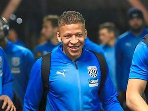 Supporting image for story: Darren Moore: West Brom form keeping Dwight Gayle out