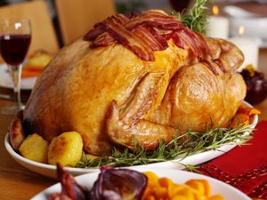 Supporting image for story: Food lovers across West Midlands urged to nominate favourite roast