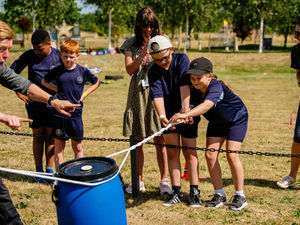 Supporting image for story: New project aims to tell tale of Remembrance to school children