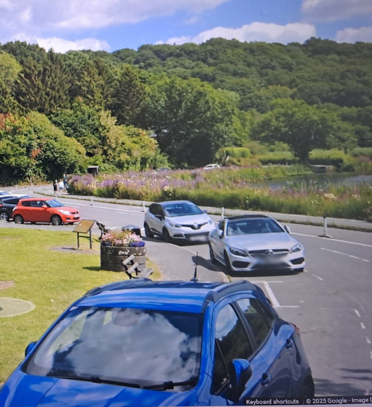 The review of a controversial one-way system at Llandrindod Wells lake can now be taken to the next stage The review of a controversial one-way system at Llandrindod Wells lake can now be taken to the next stage