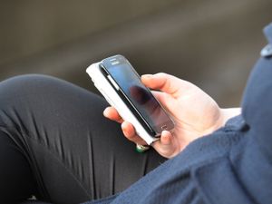 Supporting image for story: Mobile phone emergency alert test on Sunday: What will happen and why?