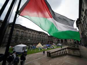 Supporting image for story: Minister calls on Israel to end ‘indefensible’ blockade on Gaza humanitarian aid