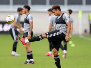 Supporting image for story: Young defender Lewis Richards awarded new Wolves deal