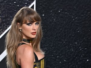 Supporting image for story: VIPs will demand Taylor Swift-levels of police protection, Cleverly claims