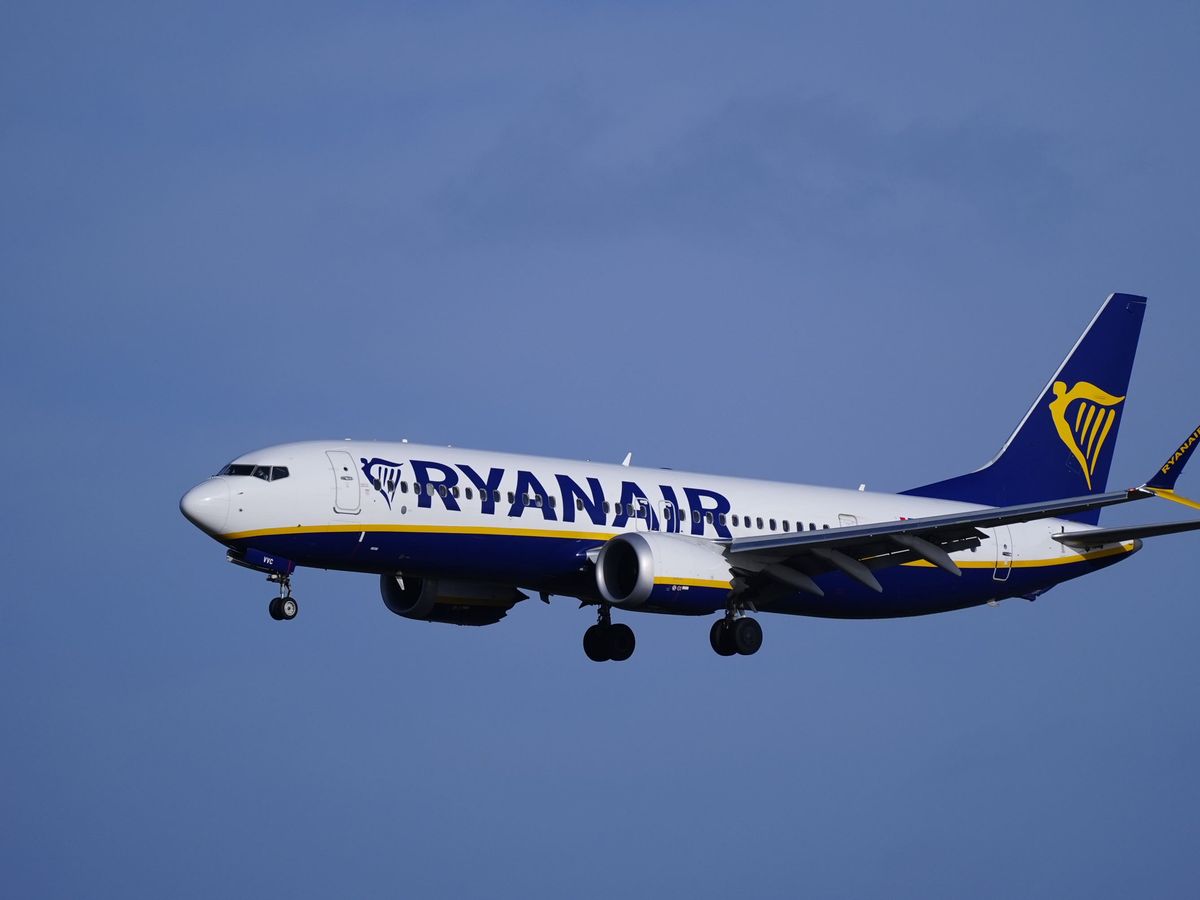 Ryanair fined &pound;224m in Italy over &lsquo;abusive strategy&rsquo; with travel agencies
